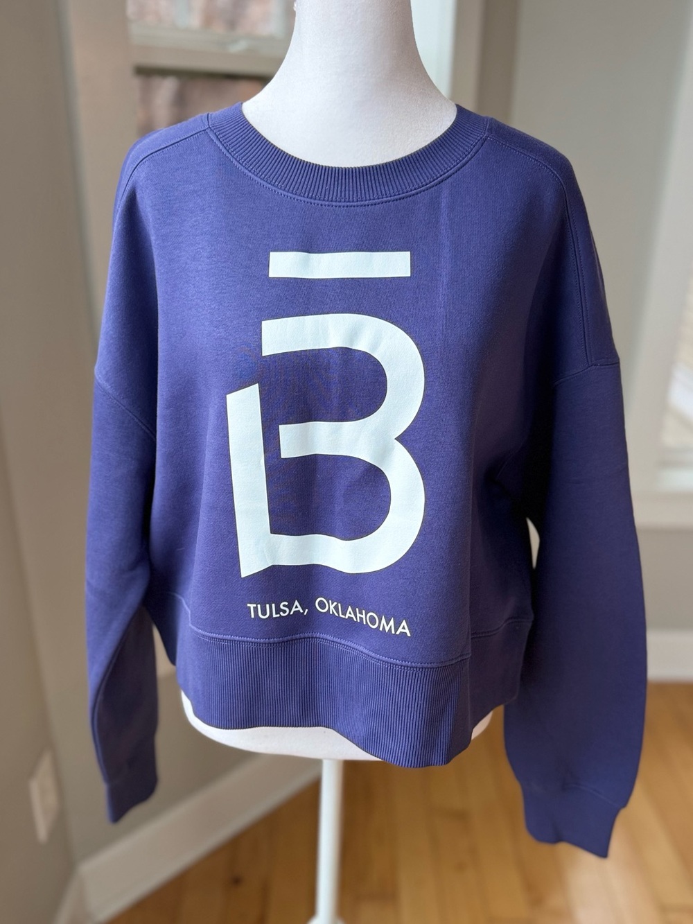 District Purple Cropped Boxy Crewneck Sweatshirt w Tulsa Oklahoma Graphic XL